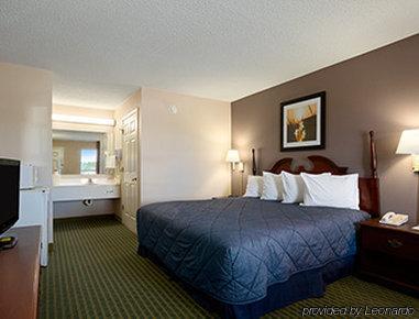 Days Inn By Wyndham Lugoff Bagian luar foto